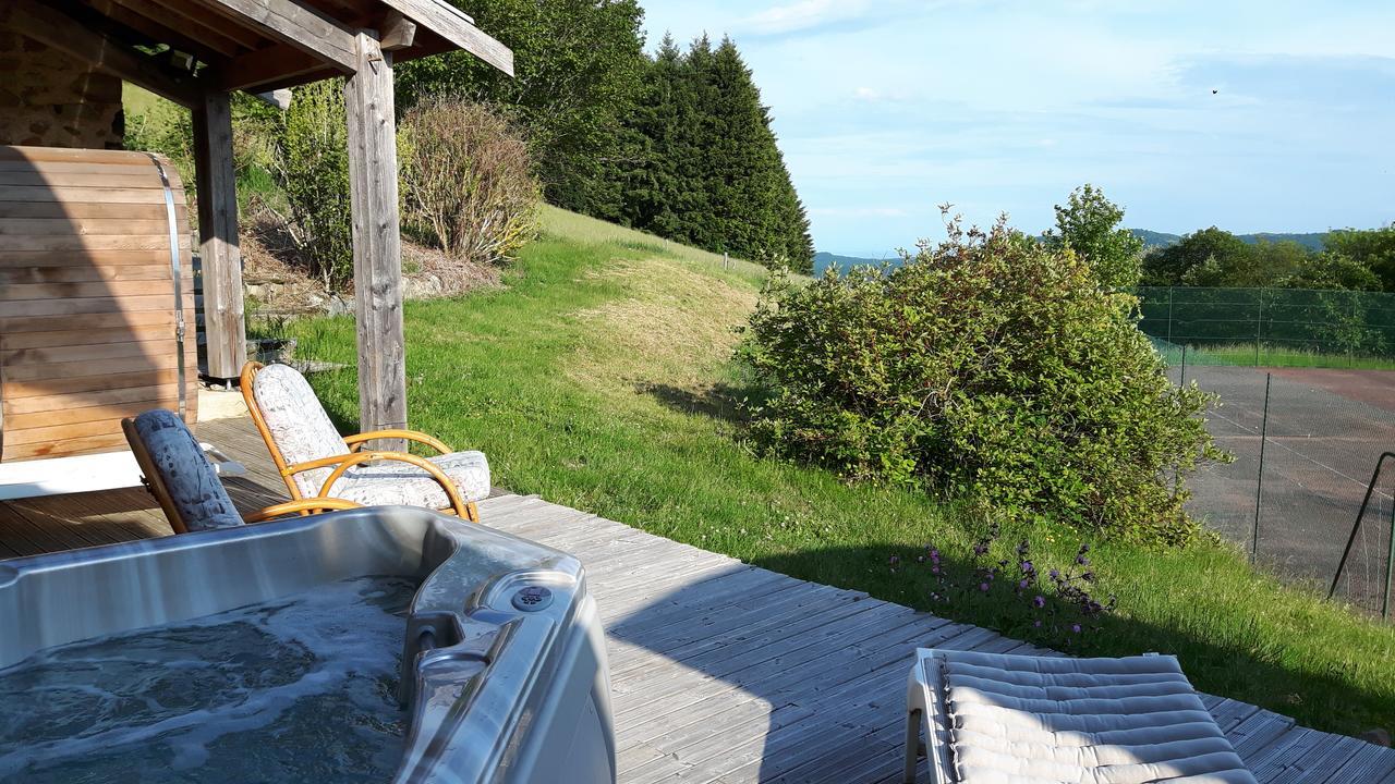 Spa Du Hameau De Bonnevay Marchampt Exteriör bild